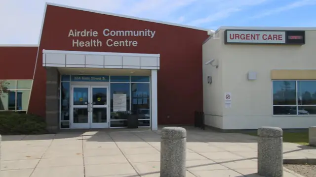 The entrance of Airdrie Community Health Centre in Airdrie, Alberta, with the urgent care sign