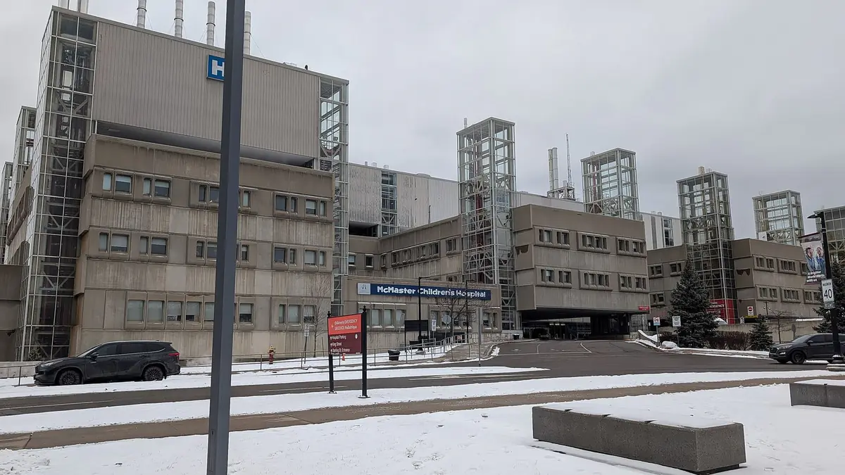 McMaster Children's Hospital and its entrance drive in winter, in Hamilton, Ontario