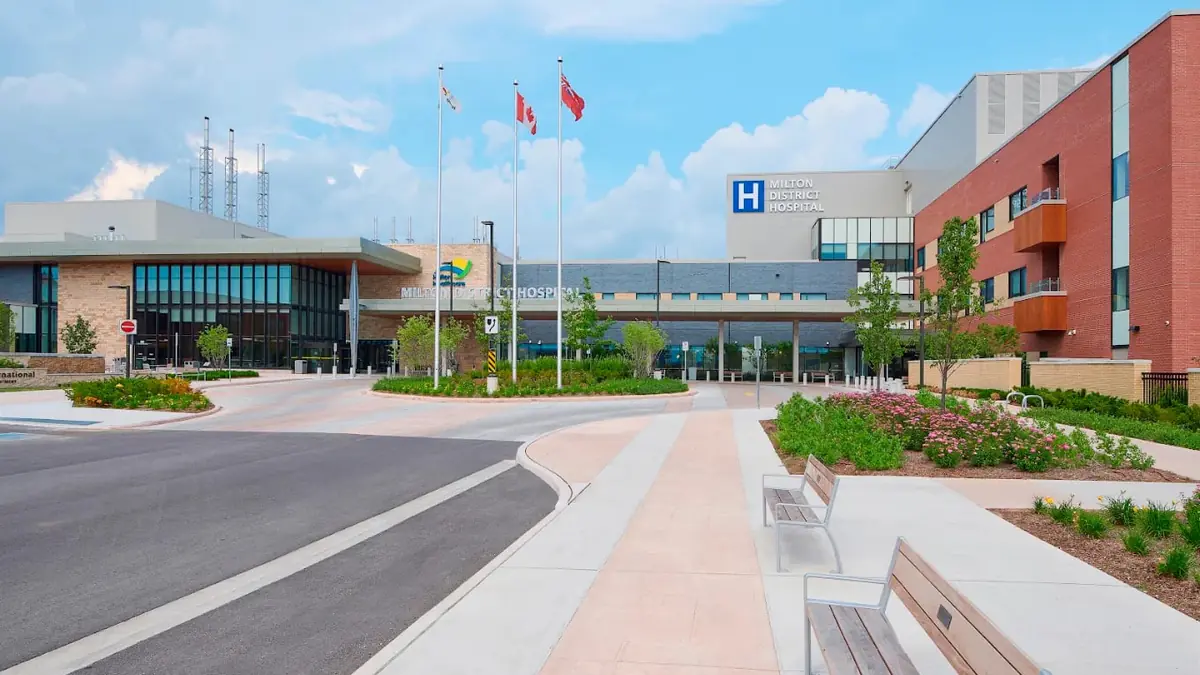 The main entrance of Milton District Hospital in Milton, Ontario
