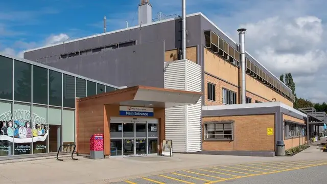 The main entrance of Ridge Meadows Hospital in Maple Ridge, British Columbia